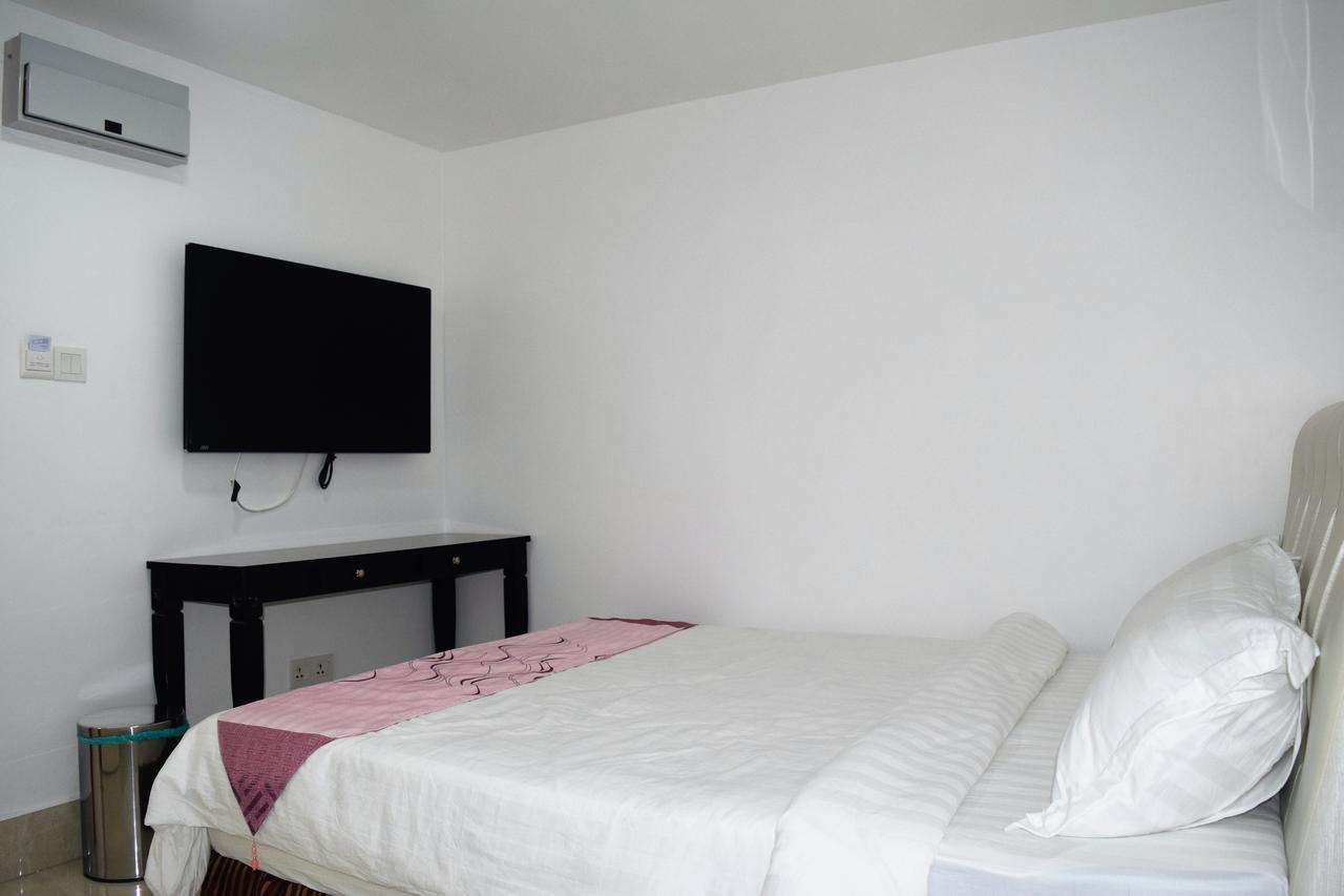 S Rose Hotel Szepang Kültér fotó