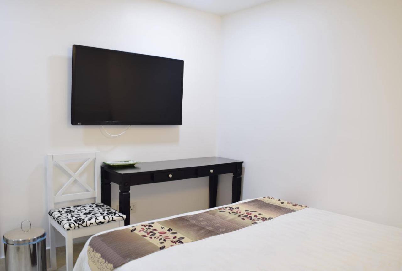 S Rose Hotel Szepang Kültér fotó