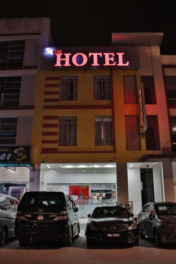 S Rose Hotel Szepang Kültér fotó